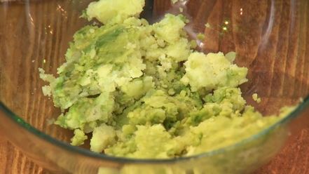 Рецепт крокодилового хвоста с облепихово-можжевеловым муссом