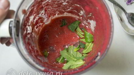 Рецепт лимонно-клубничного муссовый торт