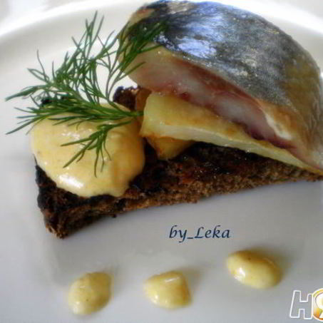 Рецепт Сельди с картофелем и муссом из хрена