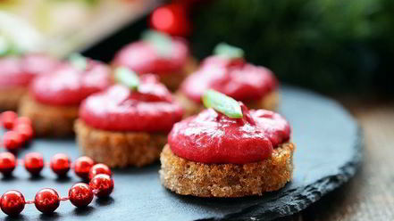 Рецепт селедочного мусса на хрустящих тостах