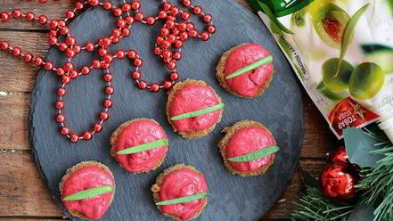 Рецепт селедочного мусса на хрустящих тостах