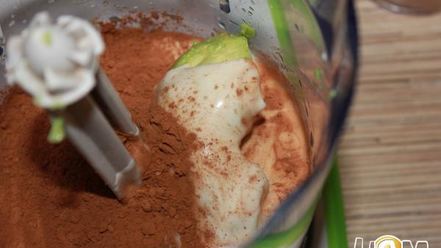 Рецепт шоколадного мусса из авокадо