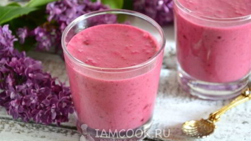 Рецепт сливочного мусса с черной смородиной