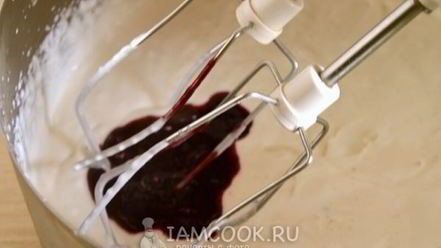 Рецепт сливочного мусса с черной смородиной