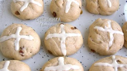 Рецепт английских пасхальных булочек