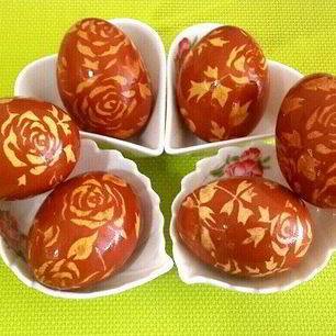 Рецепт Красивых пасхальных яиц с рисунком