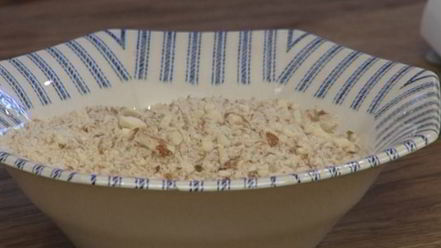 Рецепт кулича с миндалем и изюмом