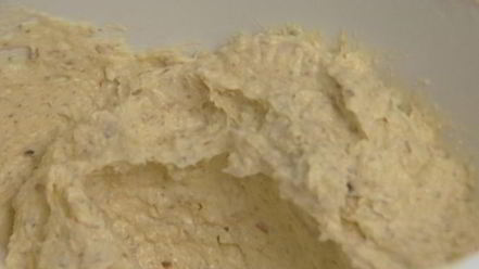 Рецепт кулича с миндалем и изюмом