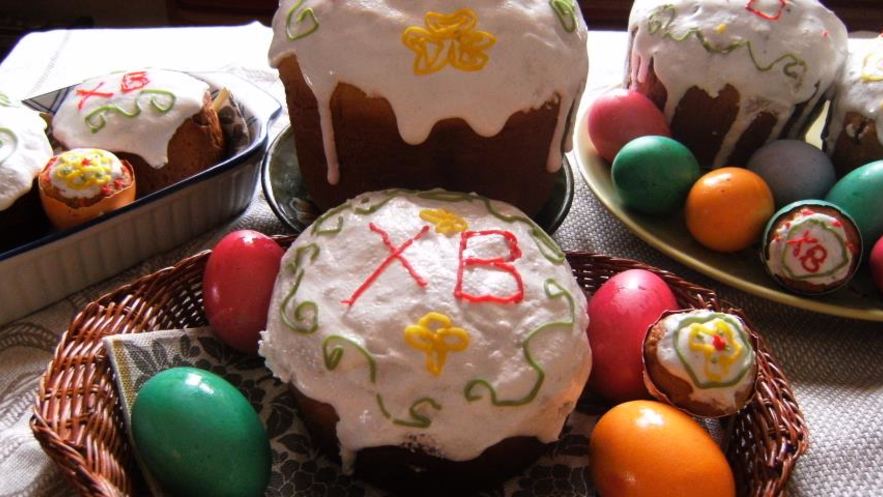 Рецепт куличей в хлебопечке, яичной скорлупе и бумажных формах