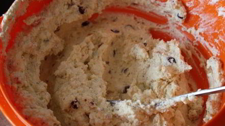 Рецепт нежнейшей ванильной пасхи с миндалем и цукатами