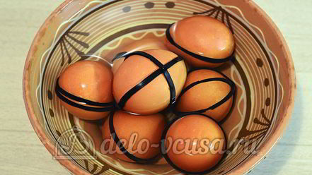Рецепт пасхальных яиц в полоску