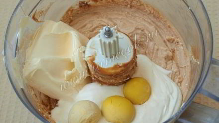 Рецепт творожной пасхи с вареной сгущенкой