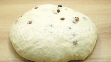 Рецепт вкусного пасхального кулича с изюмом