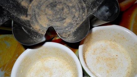 Рецепт рыбного пудинга со шпинатом под соусом