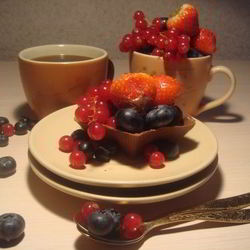 Рецепт Шоколадных корзиночек с мюсли и ягодами