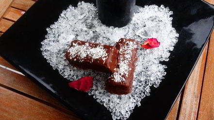 Рецепт конфет романтика ночи с миндально-творожным суфле