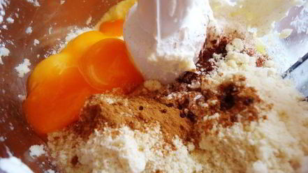 Рецепт конфет романтика ночи с миндально-творожным суфле