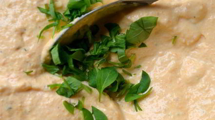 Рецепт морковна-творожного суфле с молодой рукколой