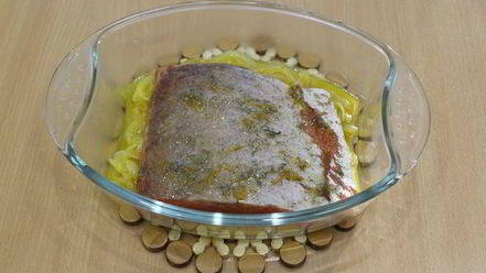 Рецепт рыбки красной под суфле из сливочного сыра