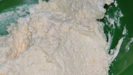 Рецепт сладкого киша с творожным суфле и абрикосами