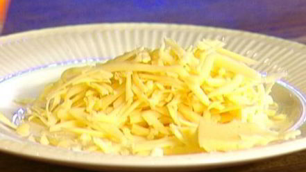 Рецепт сливочного суфле с зеленым луком и тимьяном