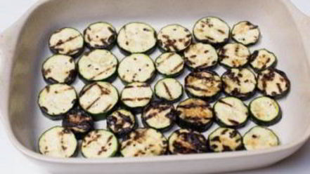 Рецепт суфле из кабачков под грибным соусом