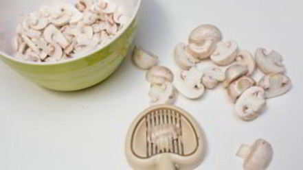 Рецепт суфле из кабачков под грибным соусом