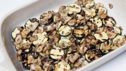 Рецепт суфле из кабачков под грибным соусом