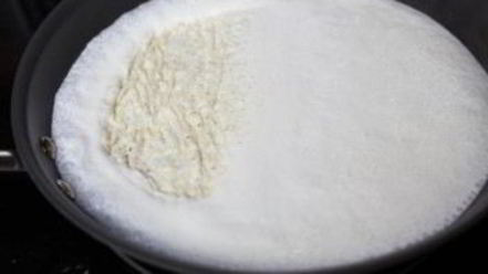 Рецепт суфле из кабачков под грибным соусом