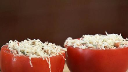 Рецепт суфле из трески с медово-горчичным соусом и запеченными помидорами