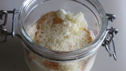 Рецепт мини-тирамису с томатным чатни и бальзамическим сиропом