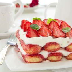 Рецепт Нежного клубничного тирамису