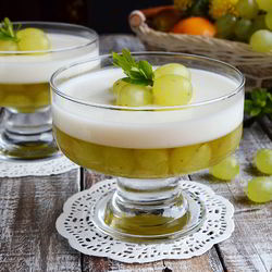 Рецепт Виноградна-йогуртового желе