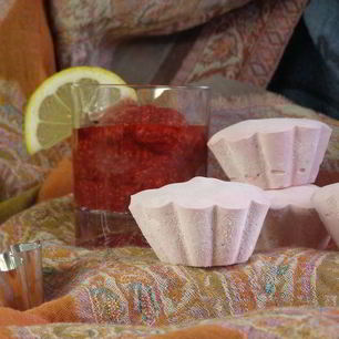 Рецепт Брусничного зефира с малиновым соусом