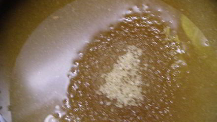 Рецепт брусничного зефира с малиновым соусом