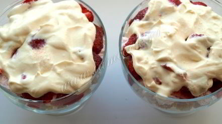 Рецепт клубничного десерта с зефиром