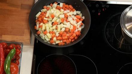 Рецепт азу из говядины с соленой черемшой