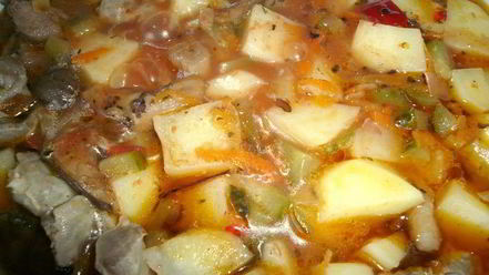 Рецепт азу из куриных желудков и вешенок