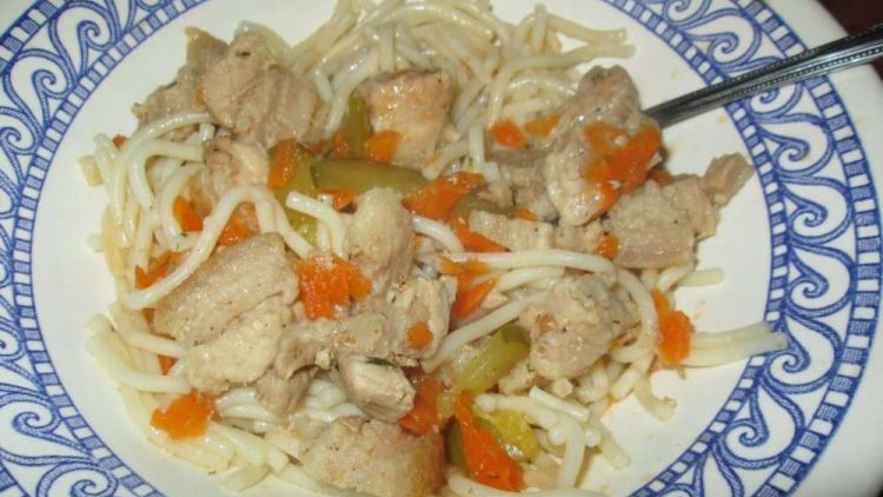Рецепт азу из свинины с солеными огурцами