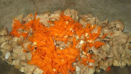 Рецепт азу из свинины с солеными огурцами