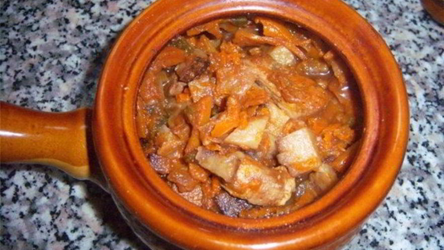 Рецепт азу из свинины в горшочках