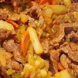 Рецепт Азу мясного с соленым огурцом