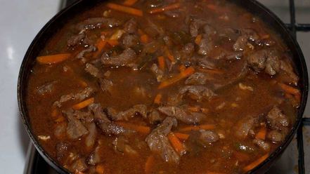 Рецепт азу с солеными огурцами и с картошкой