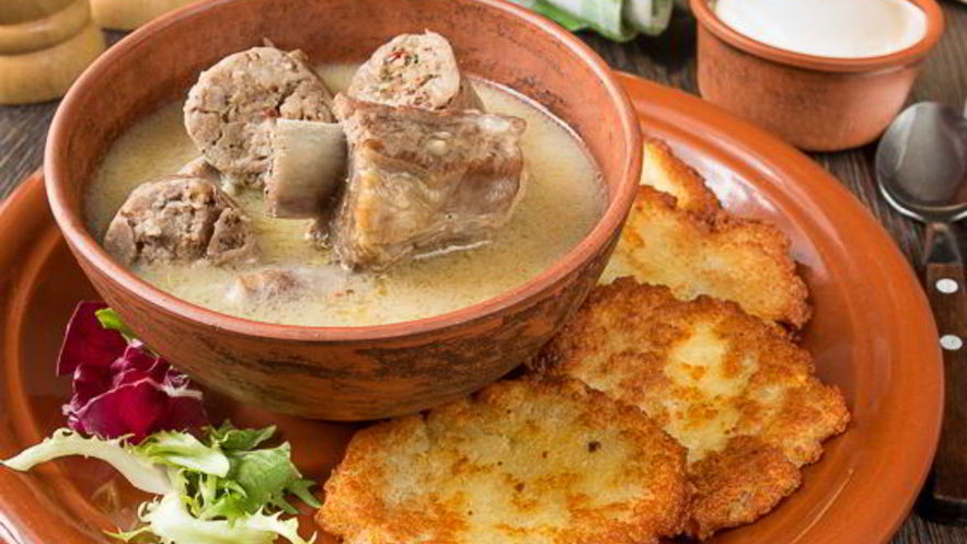 Рецепт белорусской мачанки с ребрышками и драниками