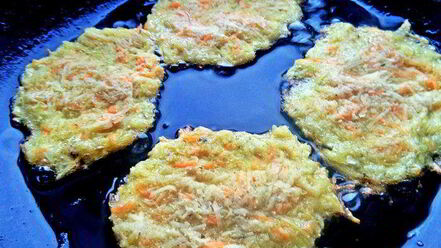 Рецепт драников морковно-картофельные с килечкой