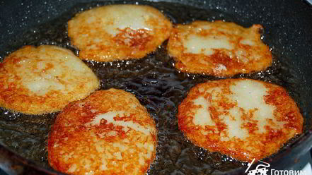 Рецепт драников с грибами и грибным соусом