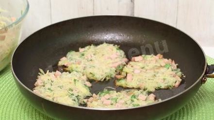 Рецепт драников с колбаской и зеленью