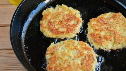 Рецепт драников с ветчиной с сырком