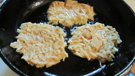 Рецепт драников со шкварками