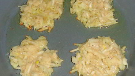 Рецепт картофельных драников с капустой
